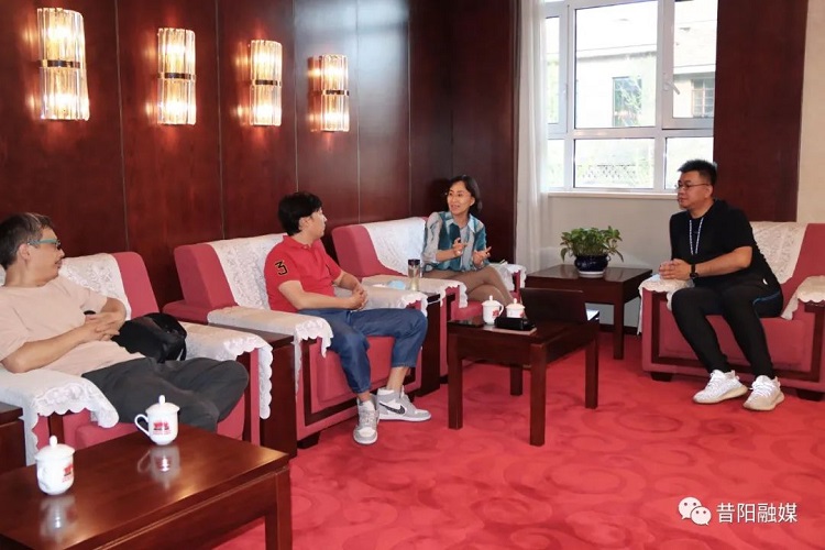 黃亞平與華影文旅集團策劃團隊會談 共謀戶外運動文旅新藍圖